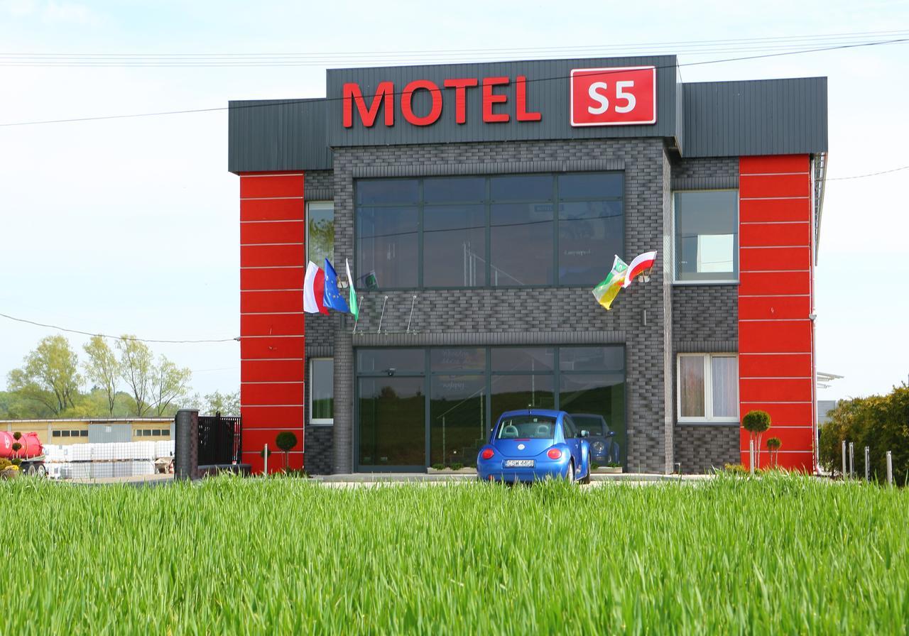 Motel S5 Zbrachlin Extérieur photo