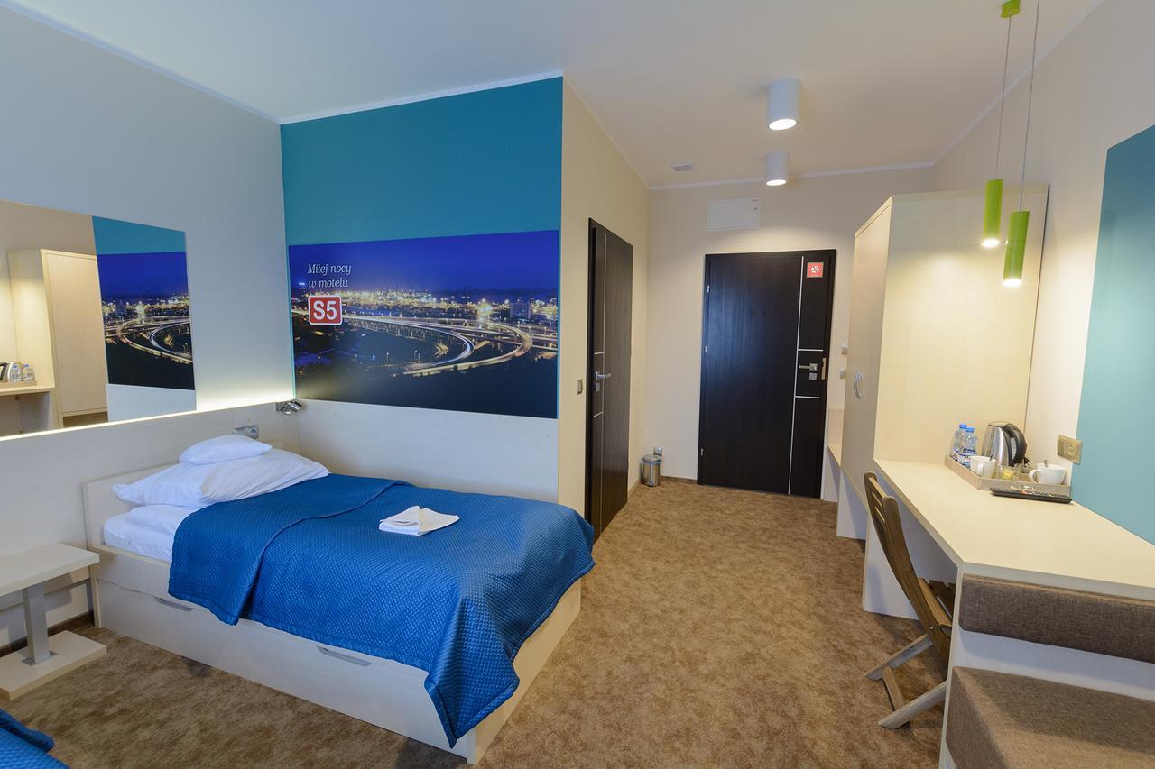 Motel S5 Zbrachlin Extérieur photo