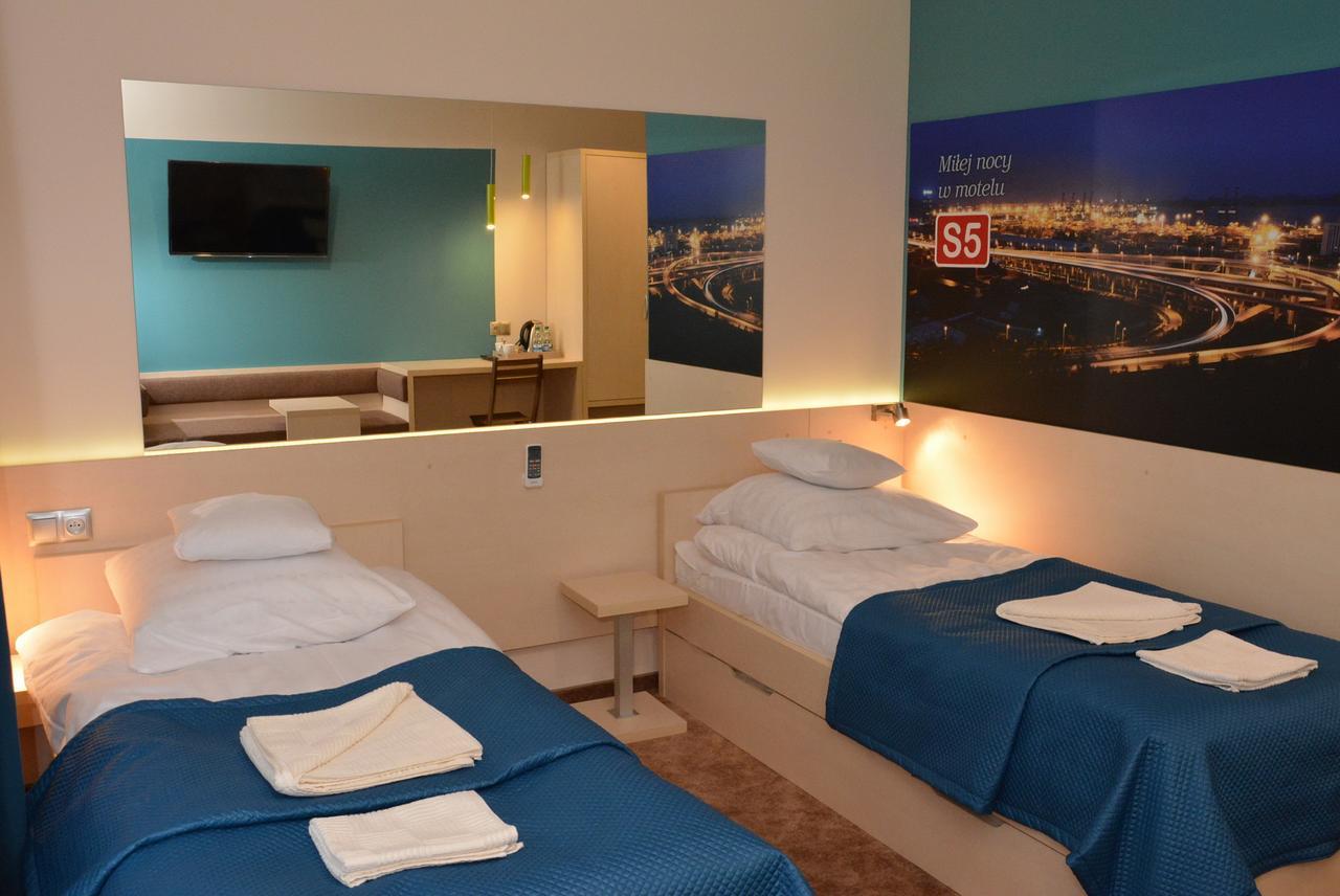 Motel S5 Zbrachlin Extérieur photo